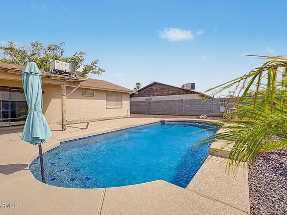 4th image of 2055 E 7TH Avenue