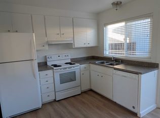 415 1st St APT F, Healdsburg, CA 95448