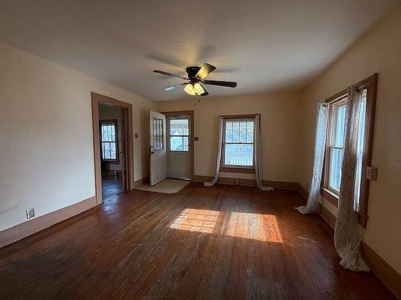 5th image of 2333 N Lyon Avenue