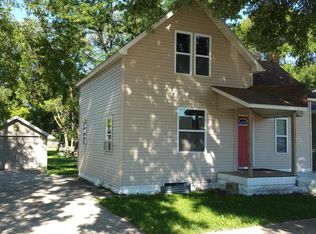 223 6th St, Armstrong, IA 50514