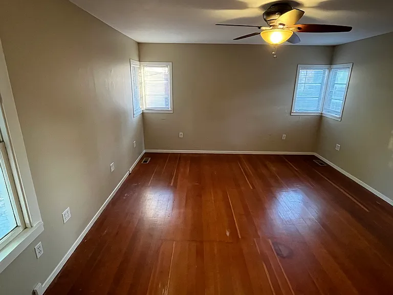 531 Elefa St — Photo 10
