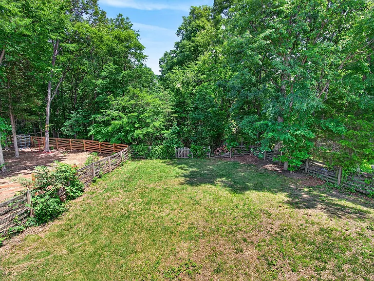 25670 S Village Dr — Photo 46