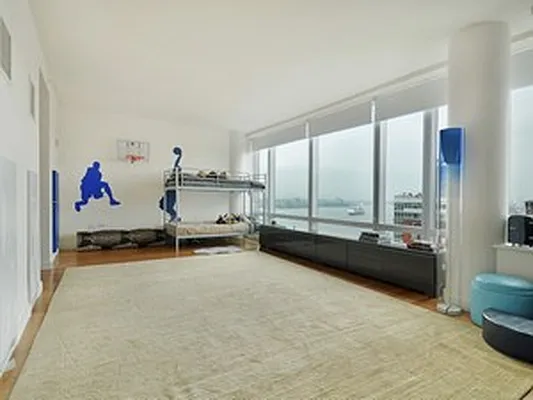 Rented by Corcoran | media 11