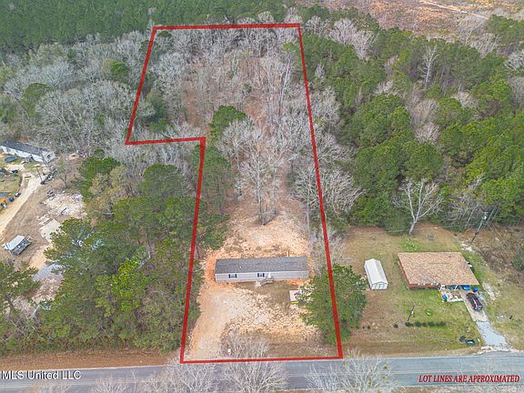 4th image of 147 Thelma Andrews Rd