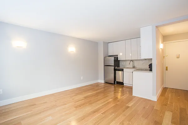 Rented by MNS | media 19