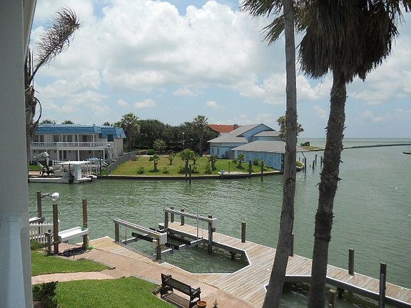 3rd image of 56 Blue Heron Dr