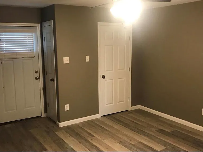 2515 Jackson St — Photo 11