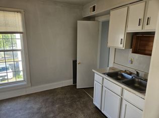 835 Bridge St NW APT 4, Grand Rapids, MI 49504