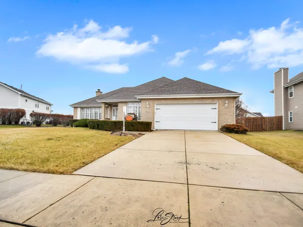 8135 W Harvest Dr, Frankfort, IL 60423