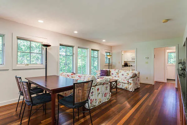 2 bed, 1.5 bath, 750 sqft, $3,000 — Photo 3