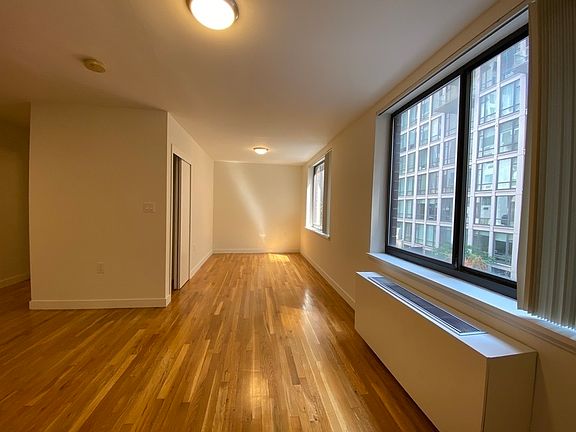 3rd image of 144 W 23rd St APT 4D