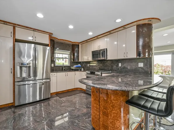 164-23 75th Road image 6 of 18