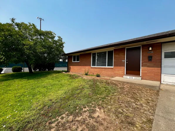 y1131, 1131-1133 W Stewart St, Yakima, WA 98902
