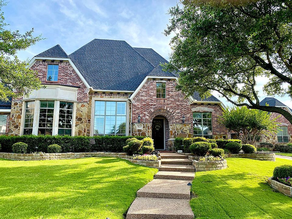2nd image of 5127 Lago Vista Ln