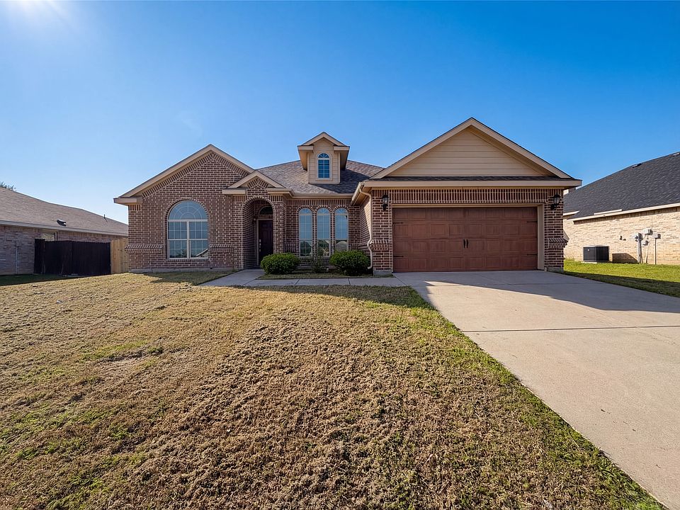 1st image of 3717 Dutch Iris Ln