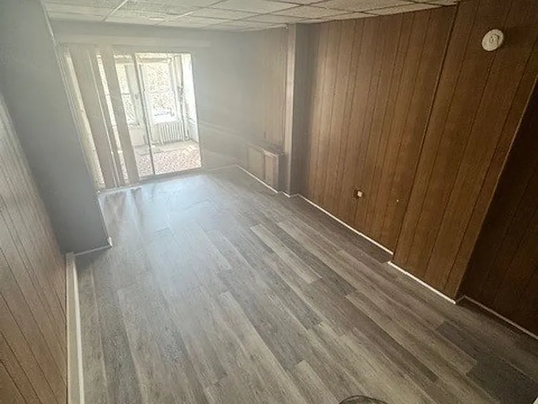 517 E Arch St — Photo 2