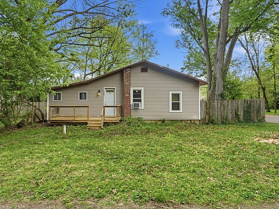2nd image of 2601 Beach Ave