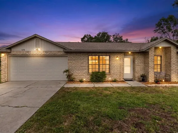 1098 Lamplighter Ave, Deltona, FL 32725