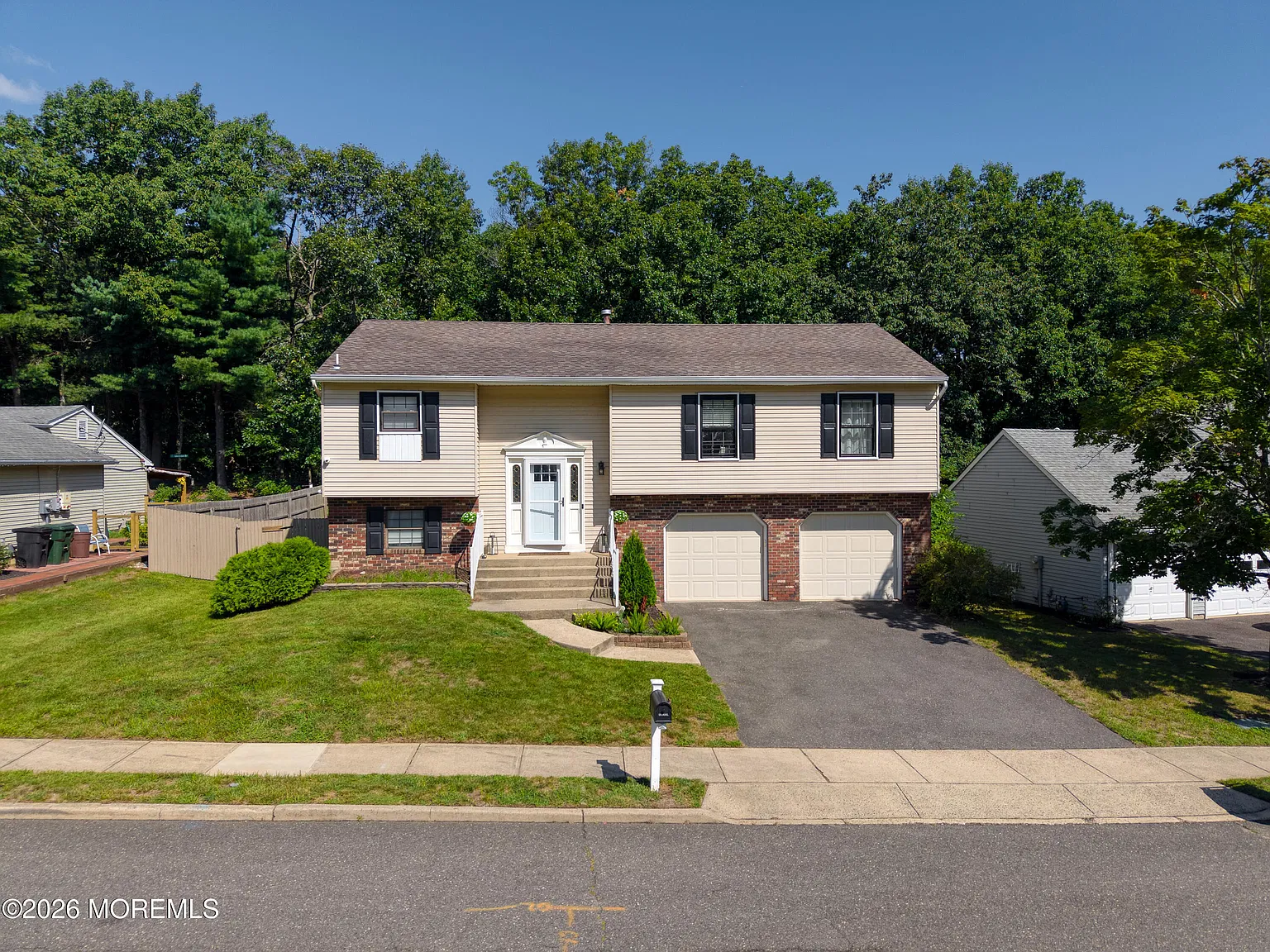 4 bed, 1714 sqft, $4,300 — Photo 1