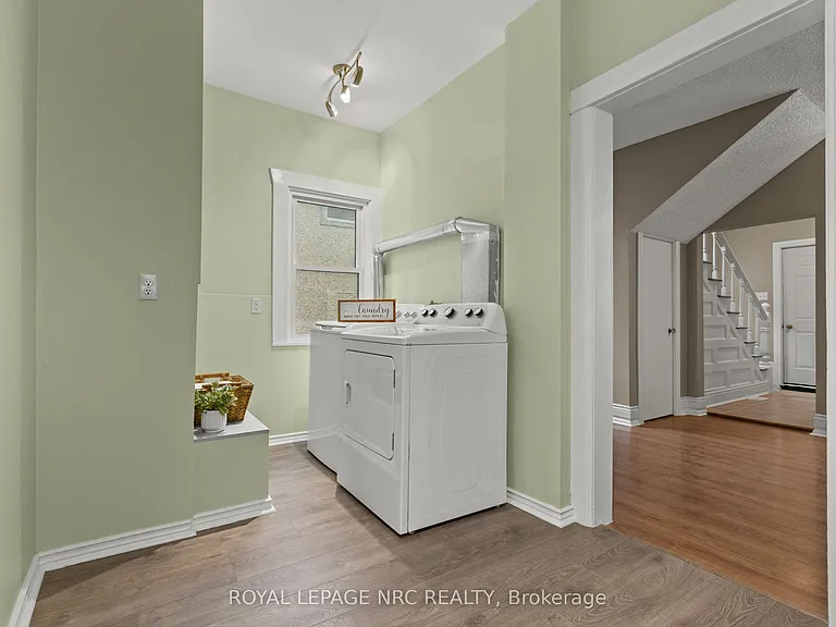 22 Denistoun St — Photo 20