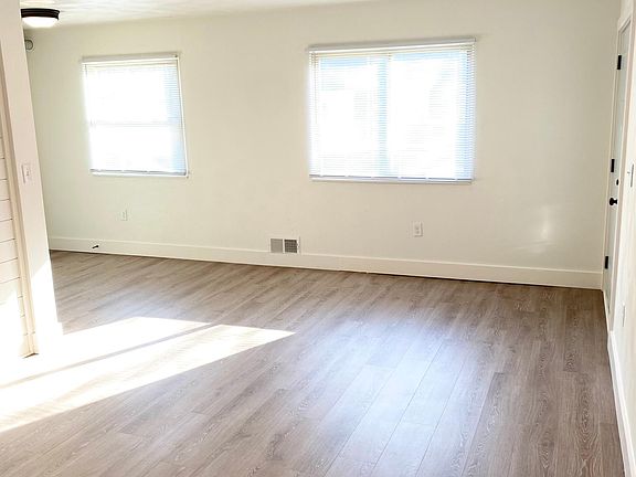 3rd image of 5040 Amy Dr #4