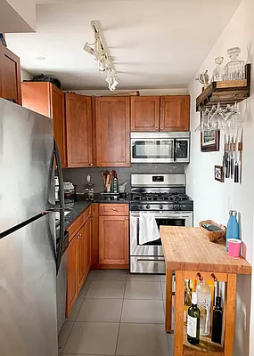 Rented by Metropolitan Property Group | media 15