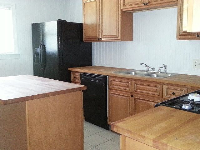 2nd image of 1013 Burns Dr SW