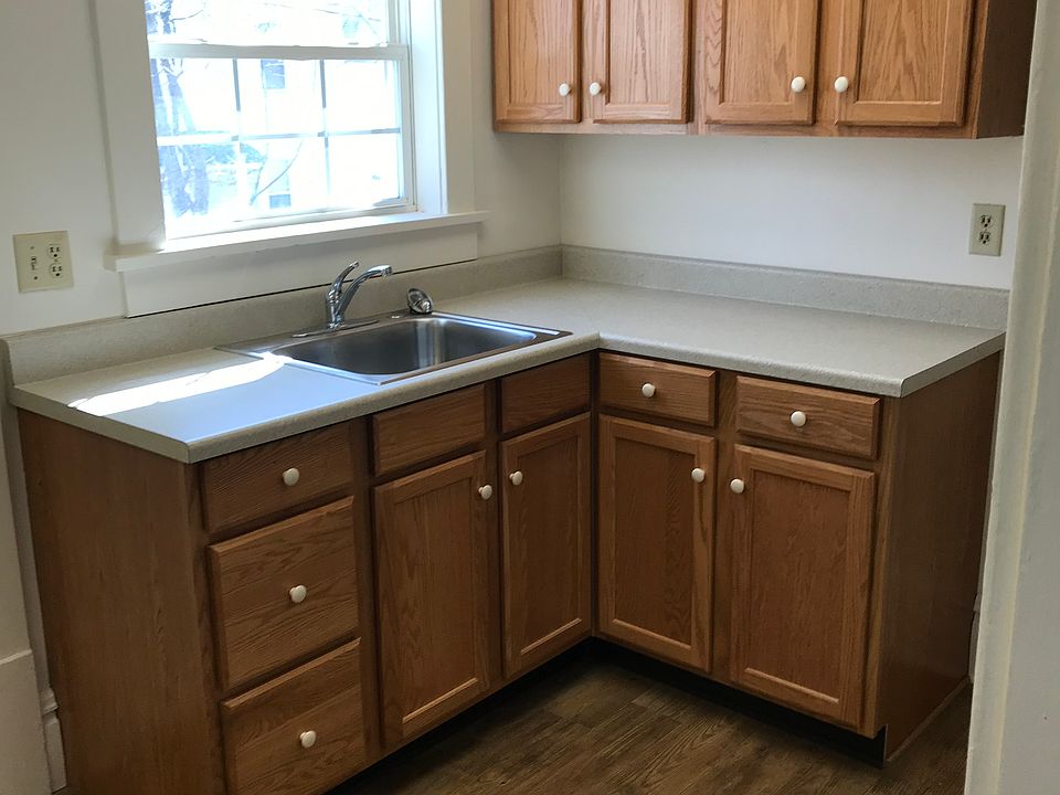 47 Ames Ct Akron OH Zillow