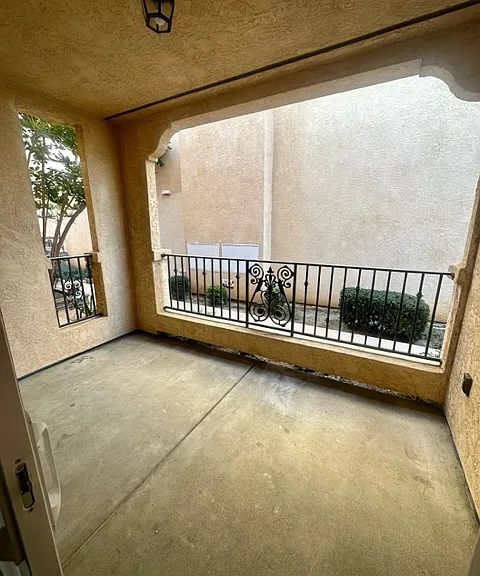 Loma Village — Photo 42