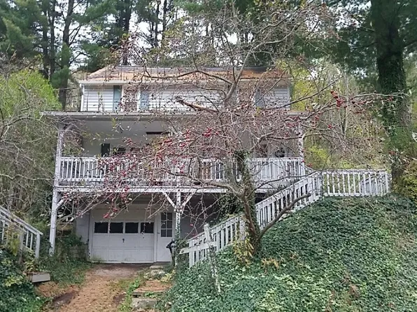 83 Edgewood Rd, Bradford, PA 16701