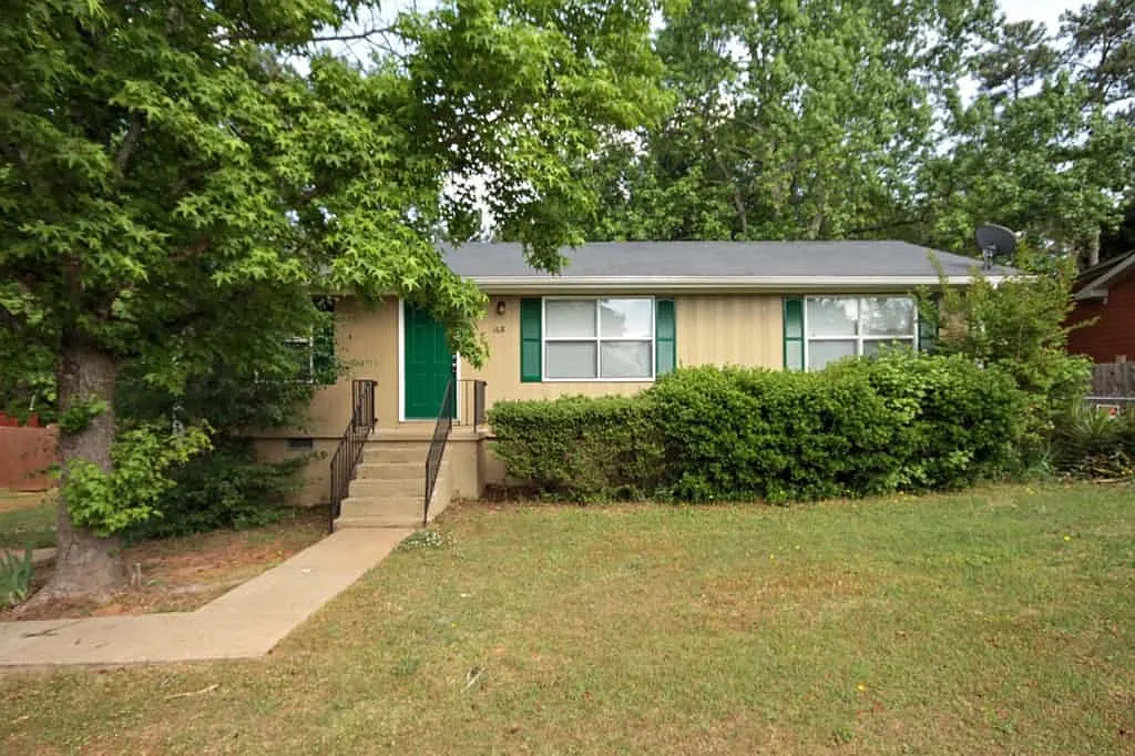 168 Sherwood Loop photo 1
