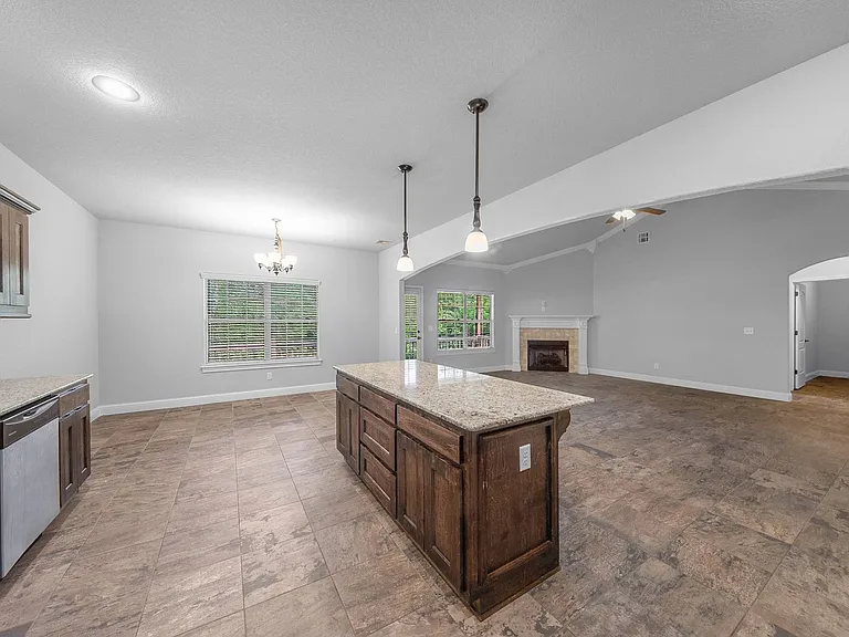 9 Monmouth Dr — Photo 18