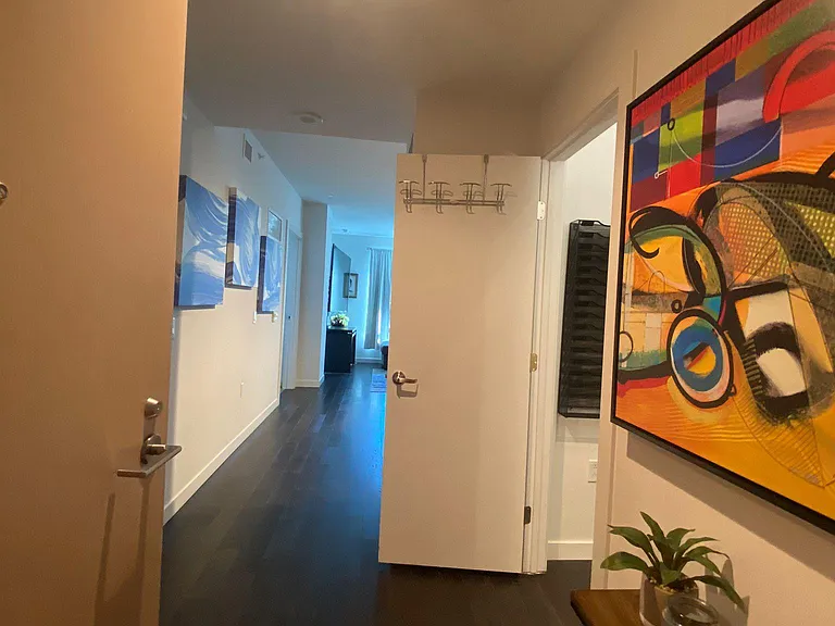 entry,great light , wood floors