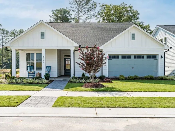 729 Flower Manor Dr, Wendell, NC 27591