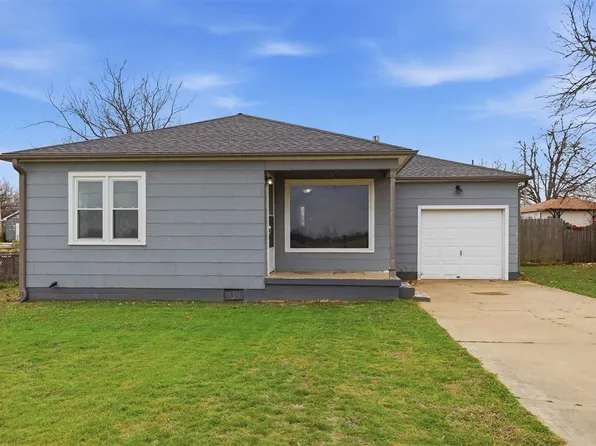 1106 Locust St, Perry, OK 73077