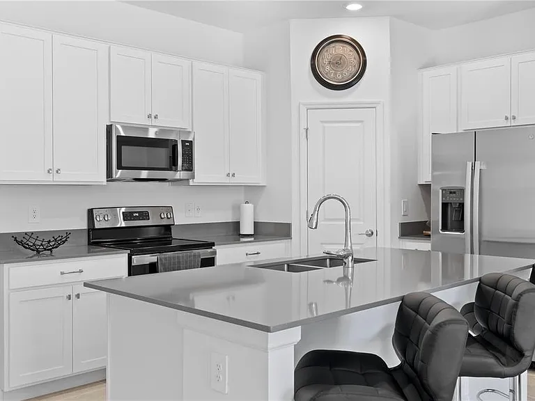 1011 John Jacob Rd — Photo 10