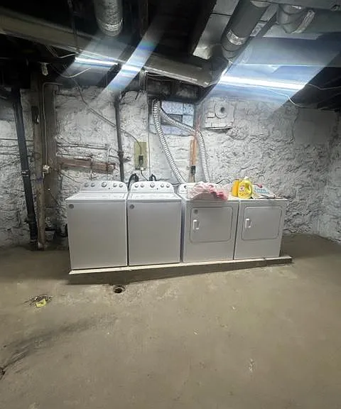 2219 Woodstock Ave #1 — Photo 9