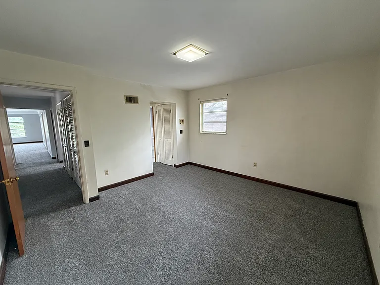 1111 Elm Park Dr — Photo 38