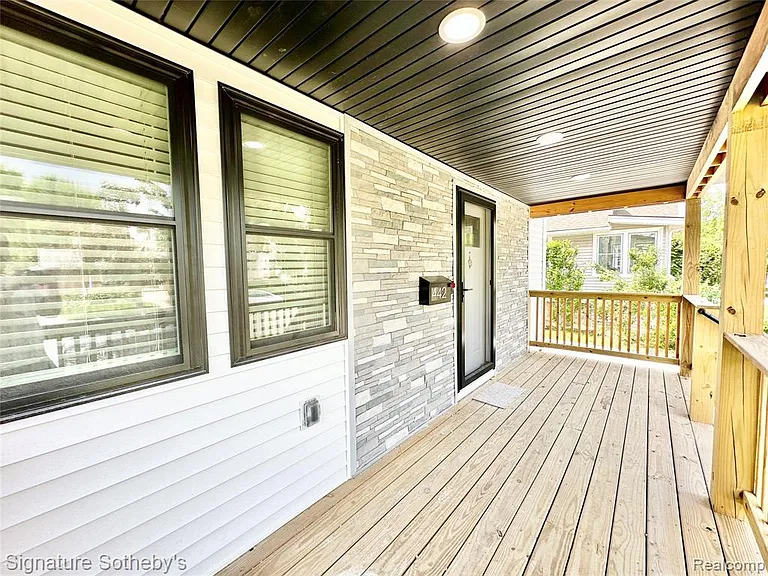 442 Ardmore Dr — Photo 14