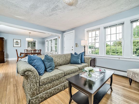 22 Alden Rd Larchmont, NY 10538  (004of 23).jpg