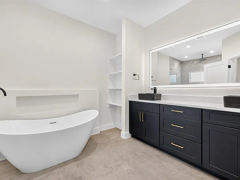 12315 New Jordan Ln — Photo 35