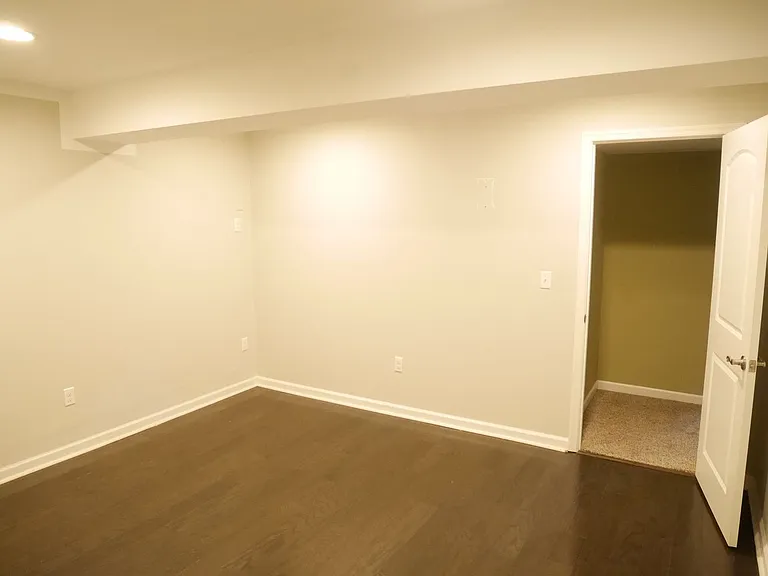 344 Ashby Commons Dr — Photo 31