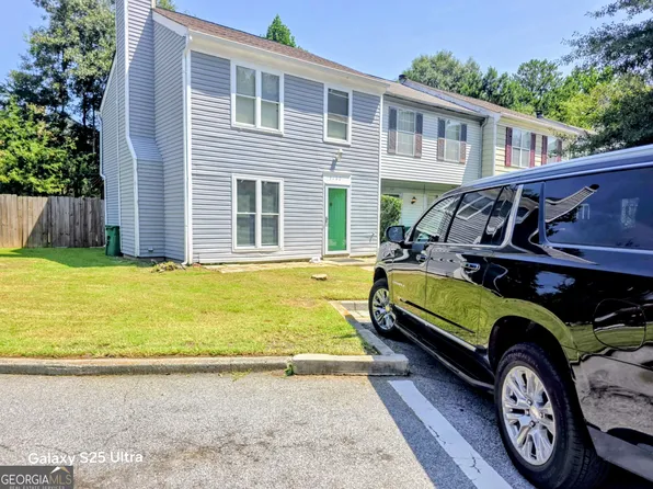 3160 Shadow Walk Ln, Tucker, GA 30084