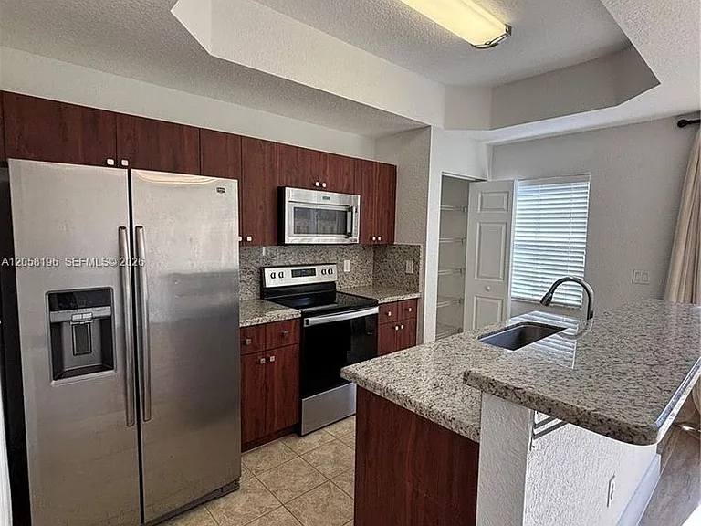 4931 N Harbor Isles Dr #203 — Photo 1