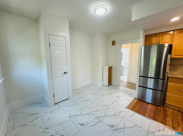 52 Howard Ave #2, New Haven, CT 06519
