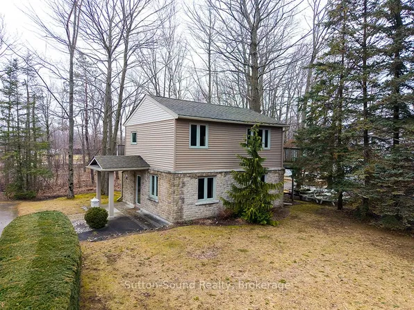 660 Main St, South Bruce Peninsula, ON N0H 2G0