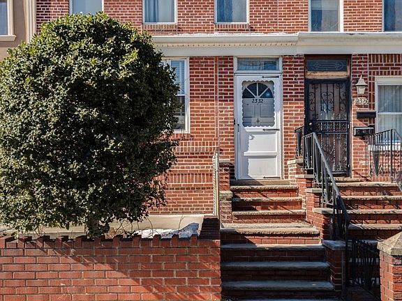 2nd image of 2332 36th St