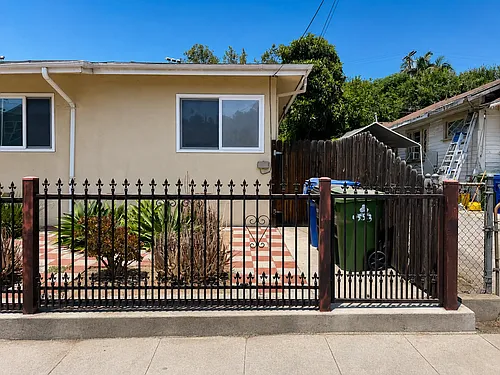 4553 Huntington Dr N #4553 Photo 1