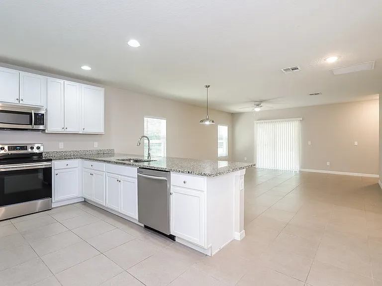 830 Hazel Grove Ct — Photo 6