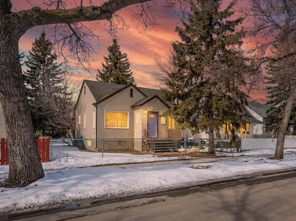 11608 91st St NW, Edmonton, AB T5B 4B1